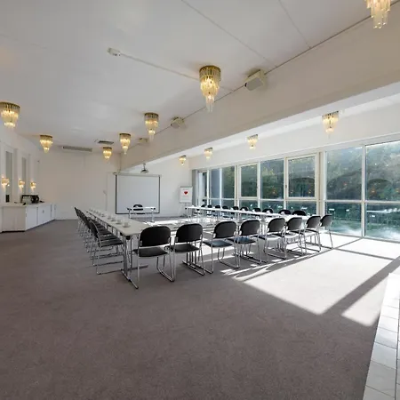 Sunday Des Nordens Hotel
