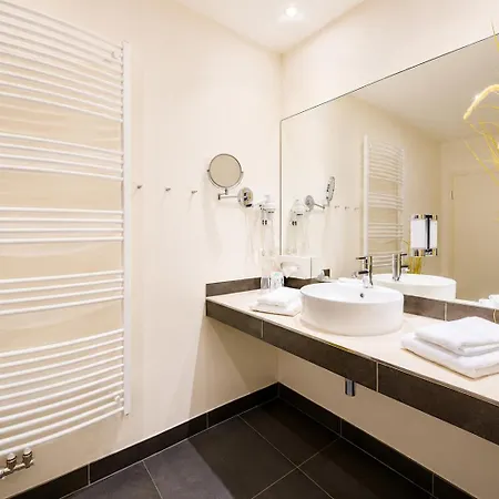 Sunday Des Nordens Hotel 4*