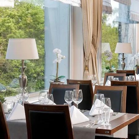 Des Nordens Flensburg Wellness & מלון