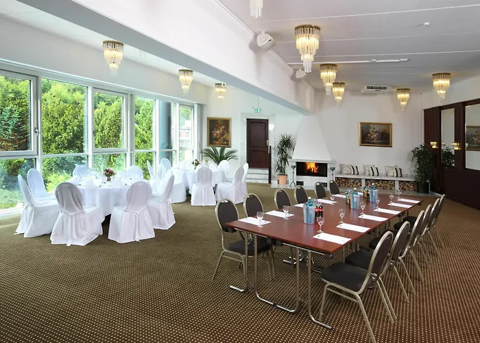 Des Nordens Flensburg Wellness & 4* Kruså